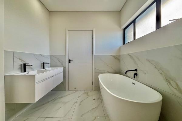 4 Bedroom Property for Sale in Sandown Western Cape